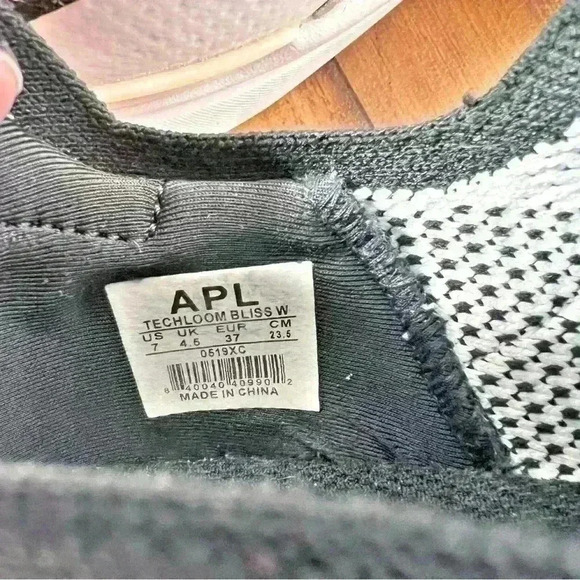 APL TechLoom Bliss Size 7 in HEATHER GREY/ SILVER/ OMBRE - Picture 6 of 8